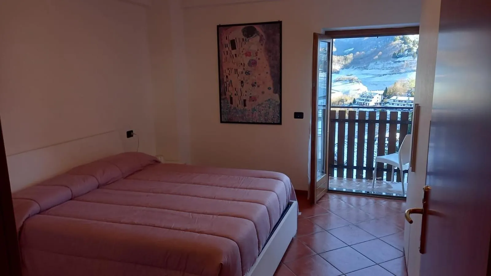 Donizetti Apartment Di Manenti Andrea Oltre il Colle Italy